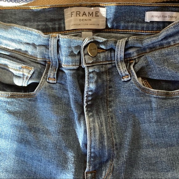 Frame-Ali High Rise in Navy Beach - Picture 6 of 13